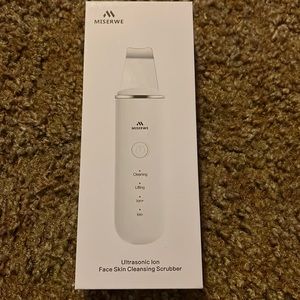 Ultrasonic Ion Face Skin Cleansing Scrubber